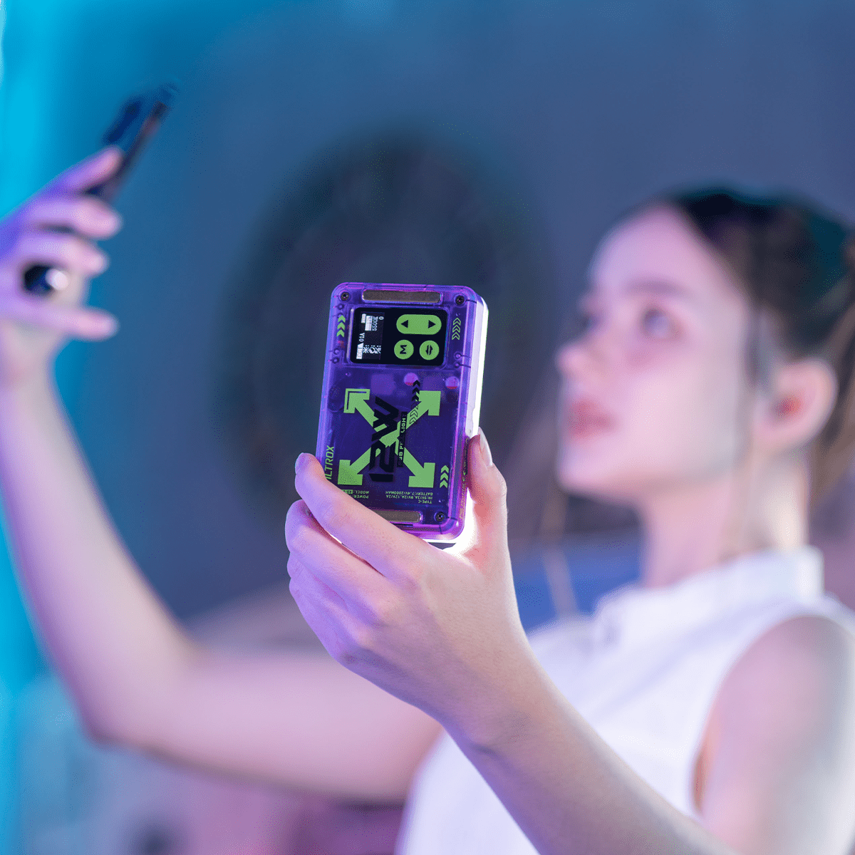 Viltrox RB - V12 Magnetic Portable RGB LED Light - Viltrox StoreLed video light